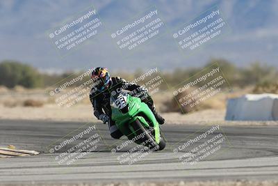 media/Dec-07-2025-CVMA (Sun) [[3e7d2de5dc]]/Race 4-Supersport Middleweight/